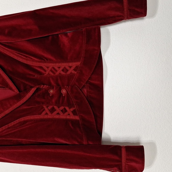 White House Black Market Red Burgundy Romantic Velvet Jacket Approx. Size S - Picture 3 of 14